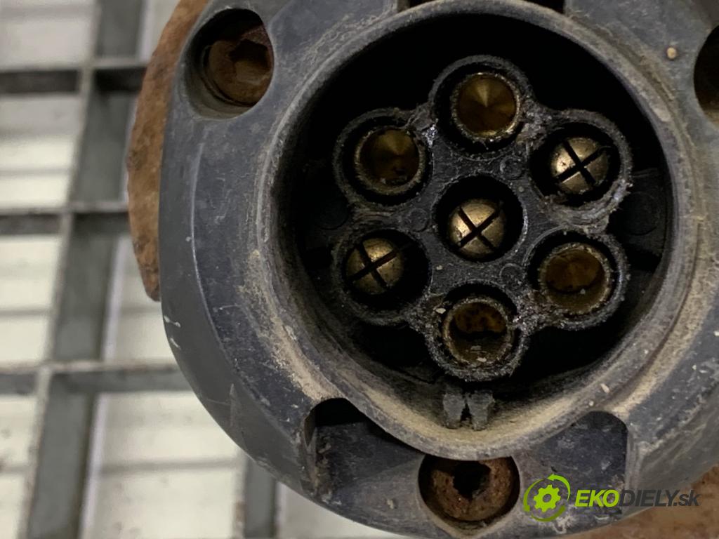 OPEL ZAFIRA B nadwozie wielkoprzestrzenne (MPV) 2005 77 kW 1.6 (M75) 1598 Hák tažné zařízení  (Tažné zařízení)