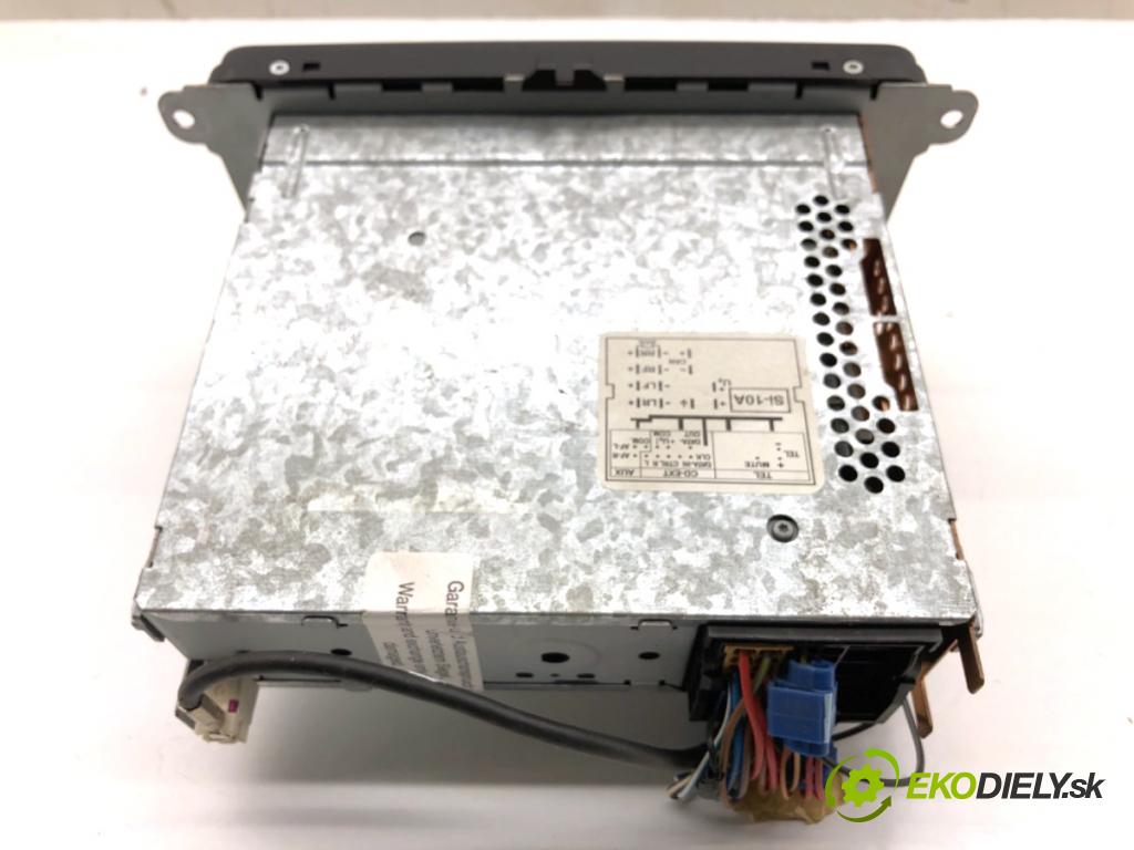 SKODA FABIA II liftback 2009 51 kW 1.2 LPG 1198 RADIO 5J0035161A (Audio zariadenie)