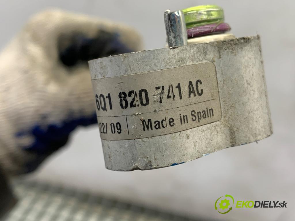 SKODA FABIA II liftback 2009 51 kW 1.2 LPG 1198 rúrka klimatizace 6Q1820741AC (Trubka klimatizace)