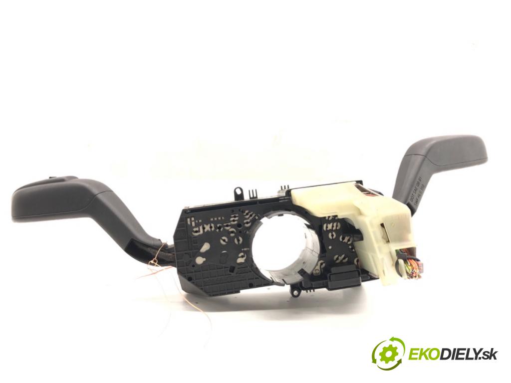 SKODA FABIA II liftback 2009 51 kW 1.2 LPG 1198 Prepínač kombinovaný 7H0953503CQ (Prepínacie páčky pod volantom)