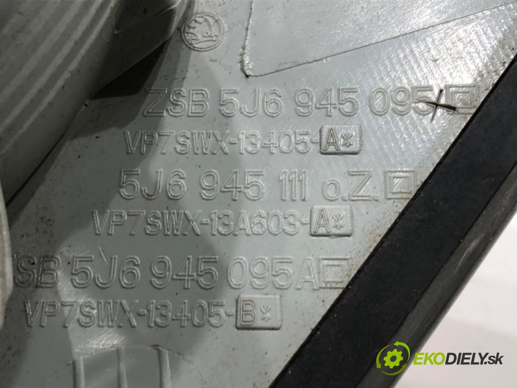 SKODA FABIA II liftback 2009 51 kW 1.2 LPG 1198 Svetlo ľavy zad 5J6945111