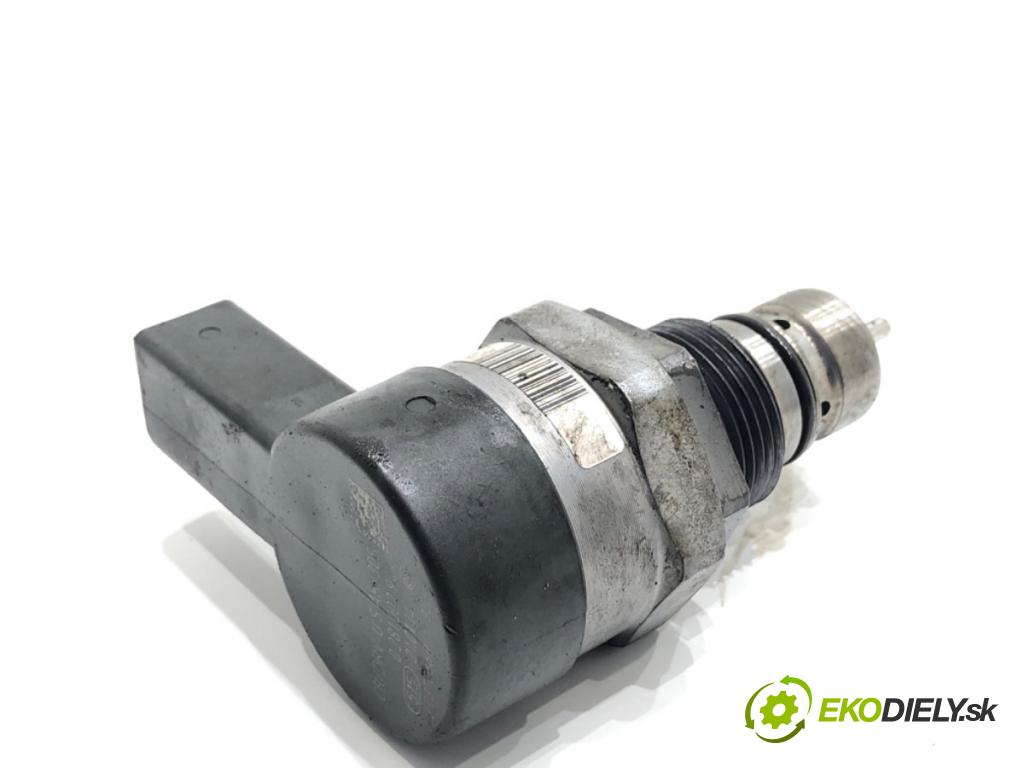 BMW F32 coupe 2014 135 kW 420 d xDrive 1995 Regulátor tlaku paliva 0281002949 (Palivový systém ostatné)