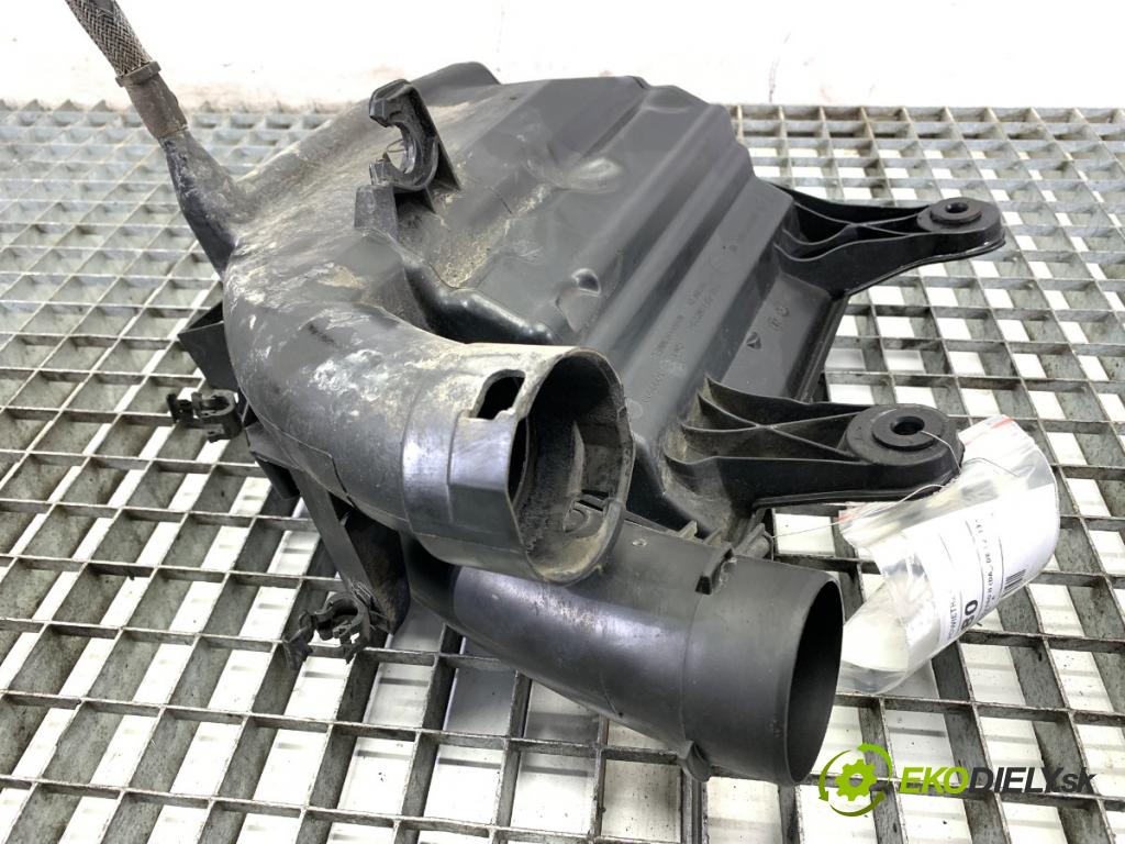 CITROEN C4 PICASSO II nadwozie wielkoprzestrzenne (MPV) 2017 88 kW 1.6 BlueHDi 120 1560 Obal filtra vzduchu 9806561080 (Obal vzduchového filtra)