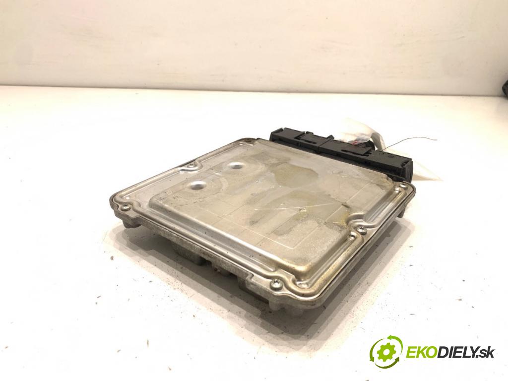 SKODA OCTAVIA II Kombi 2005 77 kW 1.9 TDI 4x4 1896 riadiaca jednotka Motor 03G906016BD (Riadiaca jednotka)