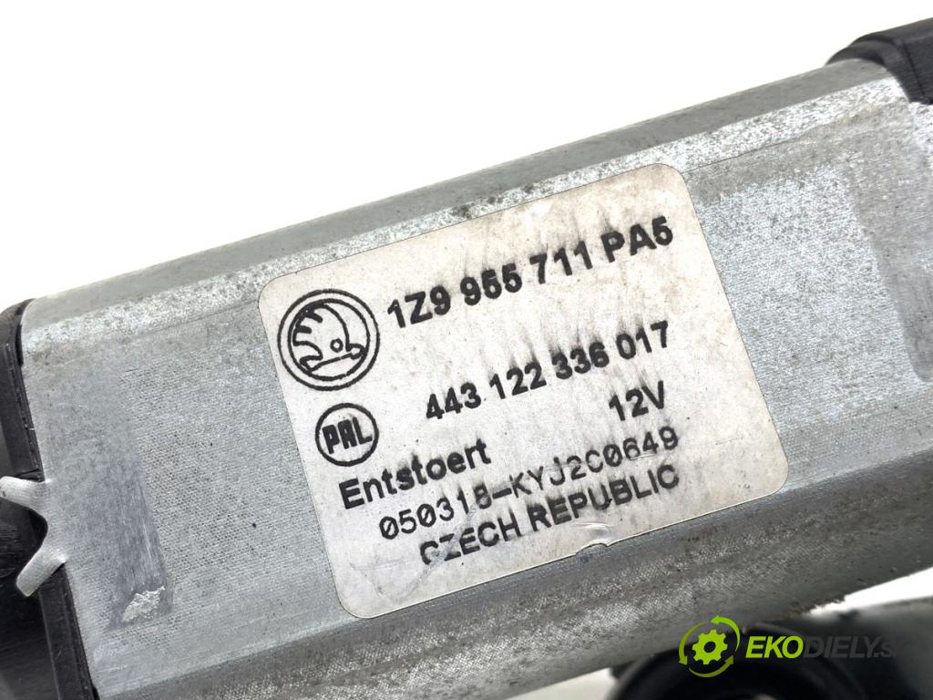 SKODA OCTAVIA II Kombi 2005 77 kW 1.9 TDI 4x4 1896 Motor stieračov zad 1Z9955711