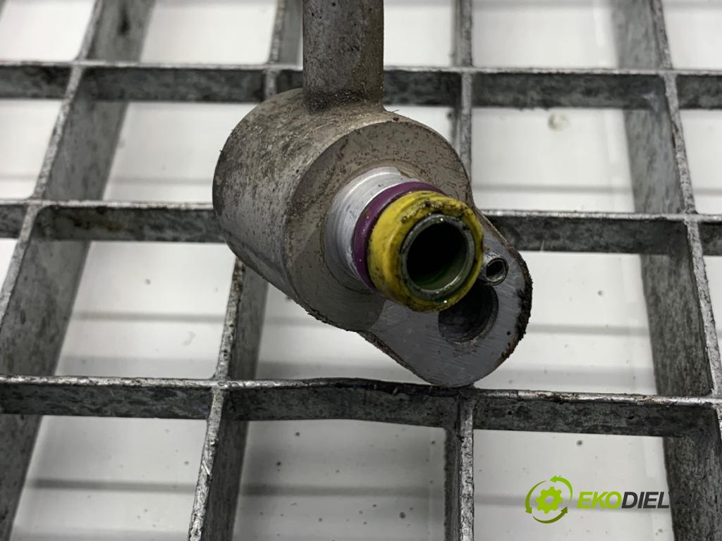 SKODA OCTAVIA II Kombi 2005 77 kW 1.9 TDI 4x4 1896 rúrka klimatizace  (Trubka klimatizace)