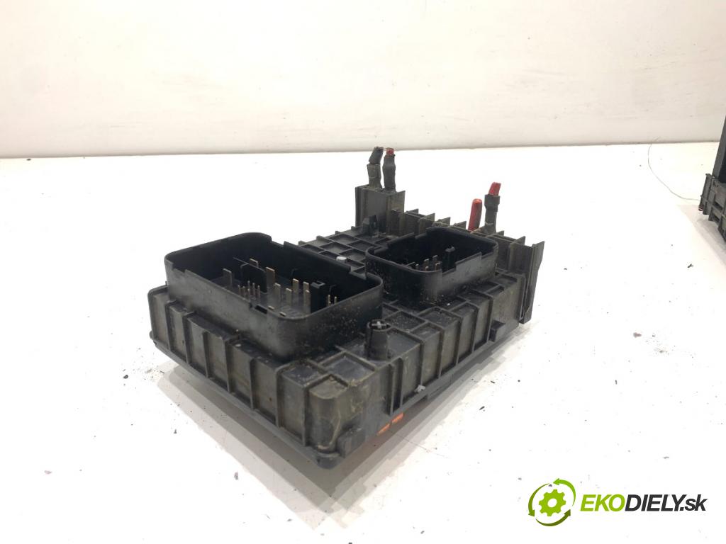 SKODA OCTAVIA II Kombi 2005 77 kW 1.9 TDI 4x4 1896 Modul BCM 1K0937124K (Riadiaca jednotka ostatné)