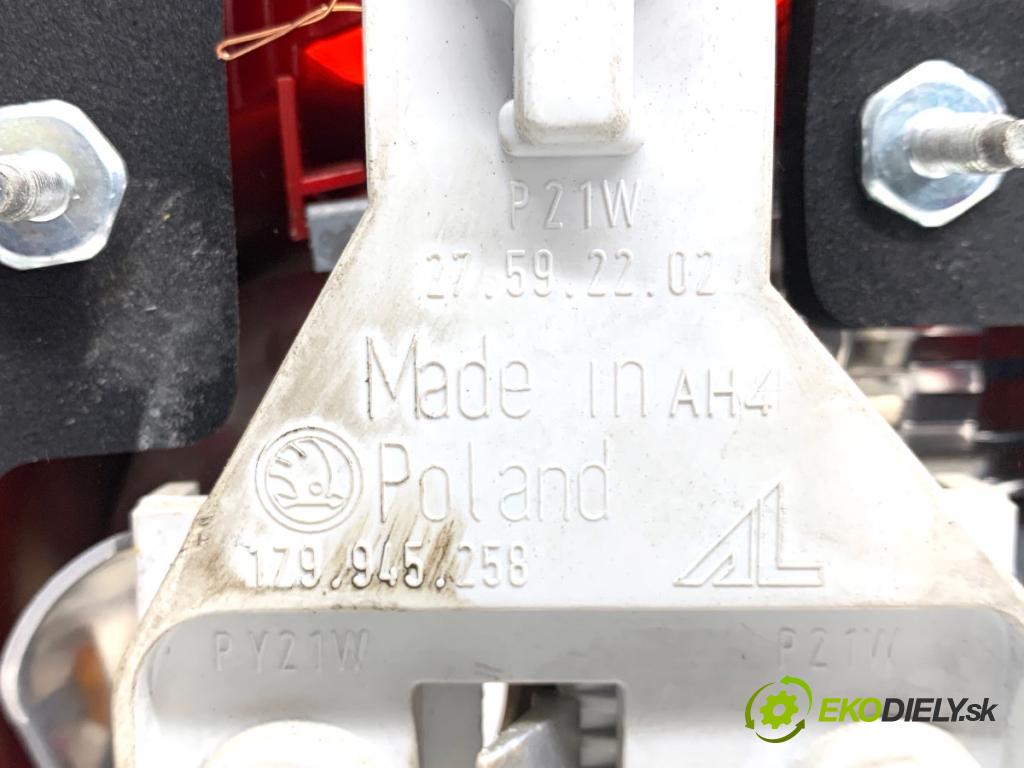 SKODA OCTAVIA II Kombi 2005 77 kW 1.9 TDI 4x4 1896 Svetlo pravy zad