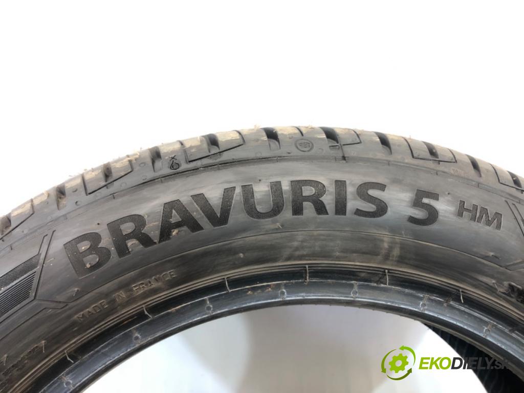 --- ---      PNEUMATIKY: 4X 165/60 15" BARUM