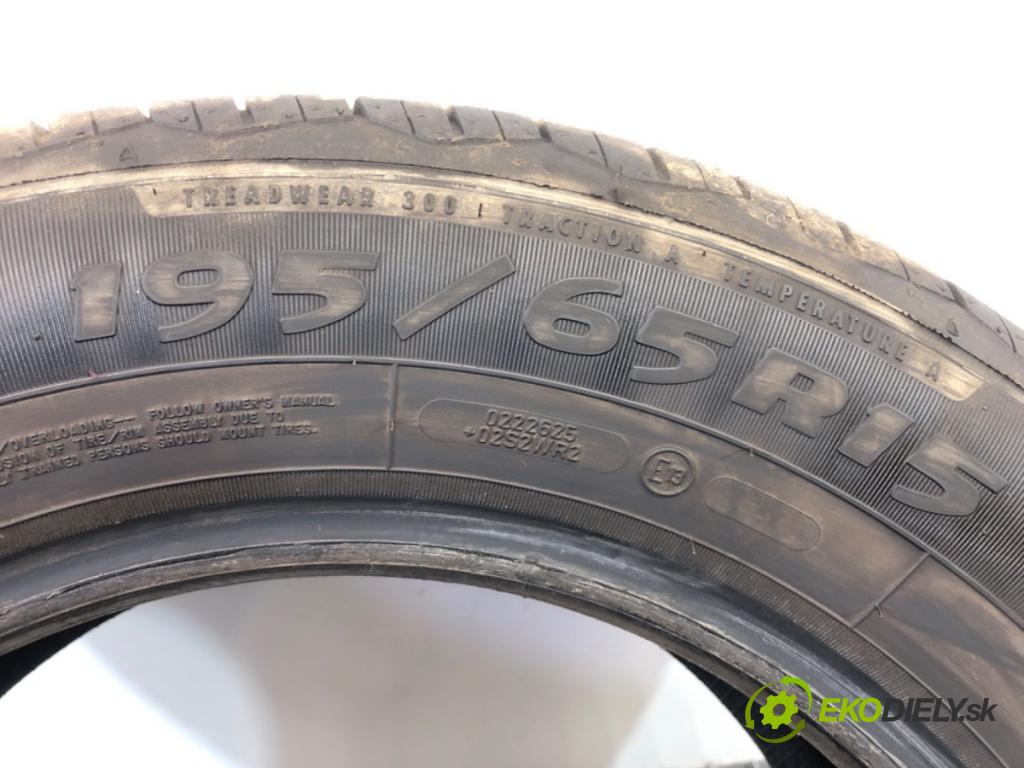 --- ---      PNEUMATIKY: 2X 195/65 15" DĘBICA