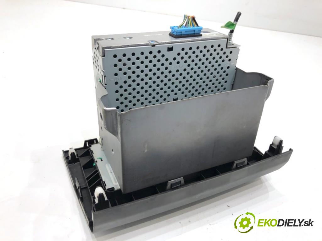 SUZUKI SWIFT III liftback 2006 51 kW 1.3 DDiS (RS 413D) 1248 RADIO 39101-62J0 (Audio zariadenie)