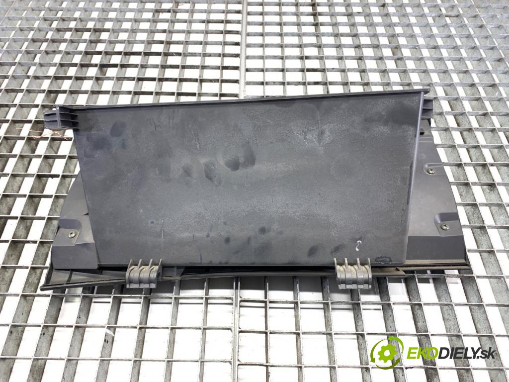 SUZUKI SWIFT III liftback 2006 51 kW 1.3 DDiS (RS 413D) 1248 Priehradka, kastlík spolujazdca 73412-62J1X (Priehradka (kastlík))