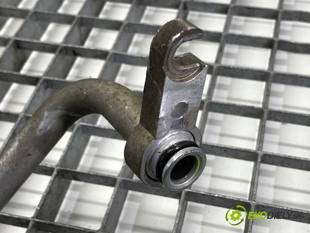 SUZUKI SWIFT III liftback 2006 51 kW 1.3 DDiS (RS 413D) 1248 rúrka klimatizace  (Trubka klimatizace)