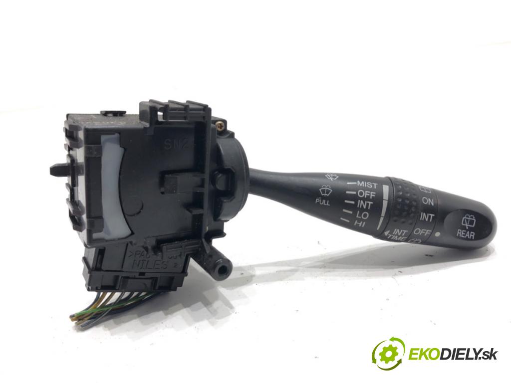 SUZUKI SWIFT III liftback 2006 51 kW 1.3 DDiS (RS 413D) 1248 Prepínač stieračov  (Prepínacie páčky pod volantom)