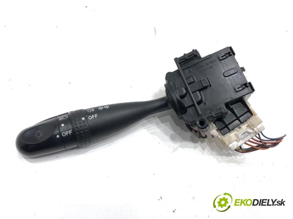 SUZUKI SWIFT III liftback 2006 51 kW 1.3 DDiS (RS 413D) 1248 Prepínač smeroviek 173744 (Prepínacie páčky pod volantom)