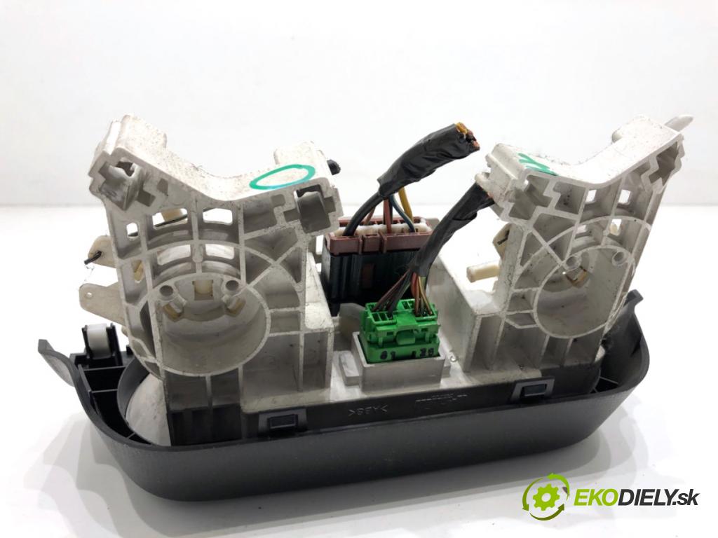 SUZUKI SWIFT III liftback 2006 51 kW 1.3 DDiS (RS 413D) 1248 Panel ovládania kúrenia  (Prepínacie páčky pod volantom)