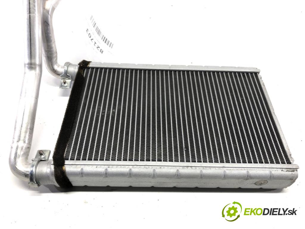 SUZUKI SWIFT III liftback 2006 51 kW 1.3 DDiS (RS 413D) 1248 Výhrevné teleso, radiátor kúrenia  (Radiátor kúrenia)