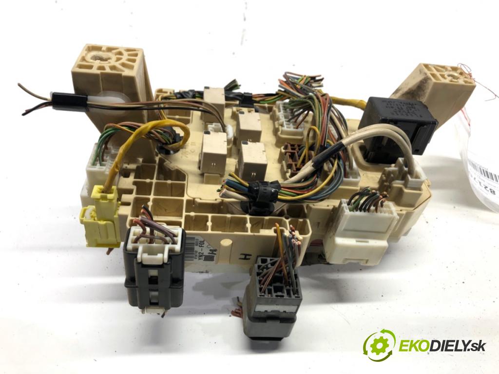 SUZUKI SWIFT III liftback 2006 51 kW 1.3 DDiS (RS 413D) 1248 Modul BSI 36770-62J40 (Poistková skrinka)