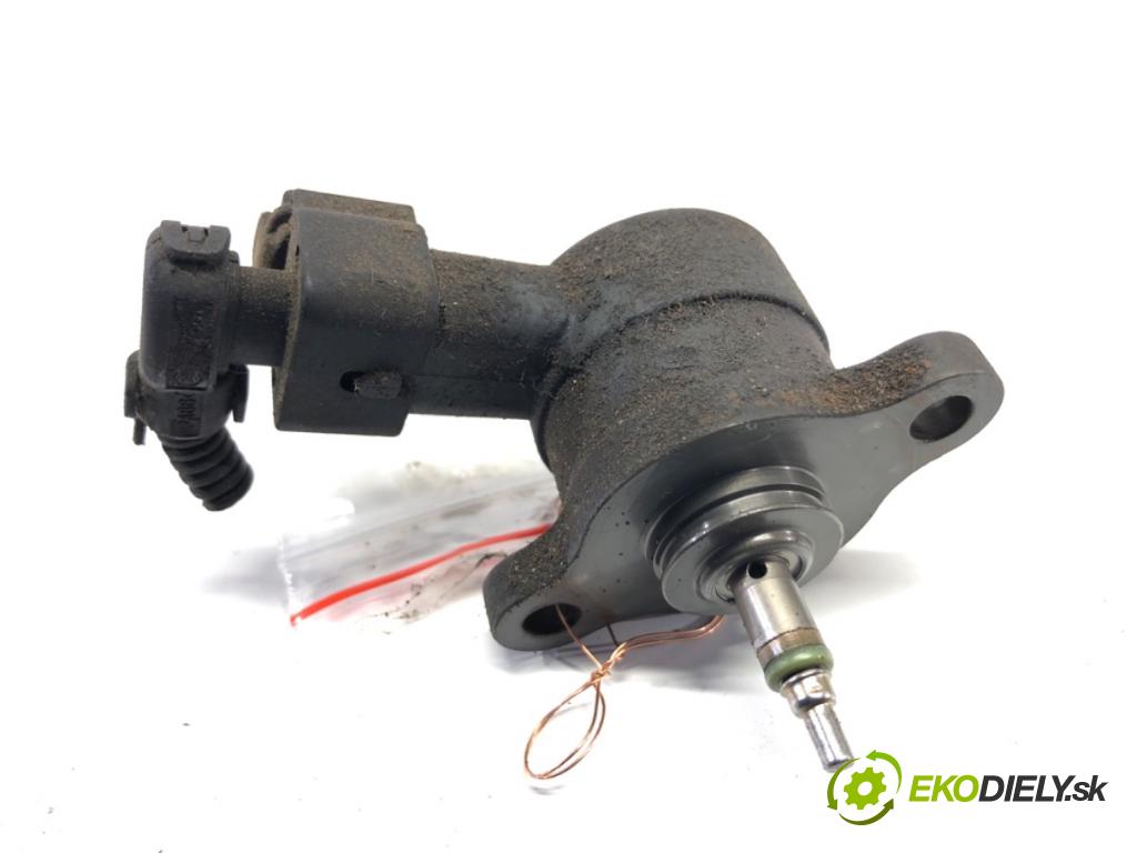 SUZUKI SWIFT III liftback 2006 51 kW 1.3 DDiS (RS 413D) 1248 Snímač tlaku paliva 0281002584 (Snímač)