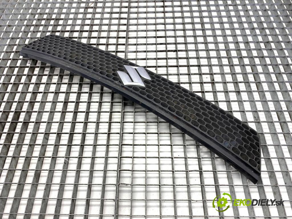 SUZUKI SWIFT III liftback 2006 51 kW 1.3 DDiS (RS 413D) 1248 Mriežka maska  (Mriežka predná (maska chladiča))