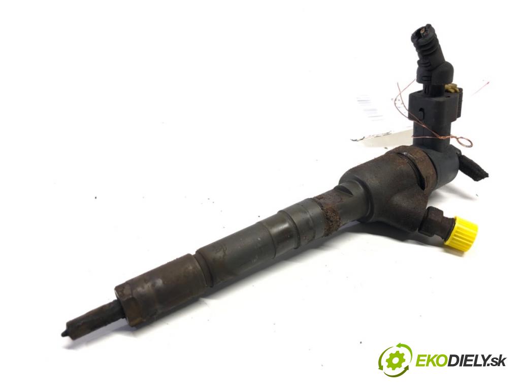 SUZUKI SWIFT III liftback 2006 51 kW 1.3 DDiS (RS 413D) 1248 vstrekovač 0445110083 (Vstrekovač paliva)