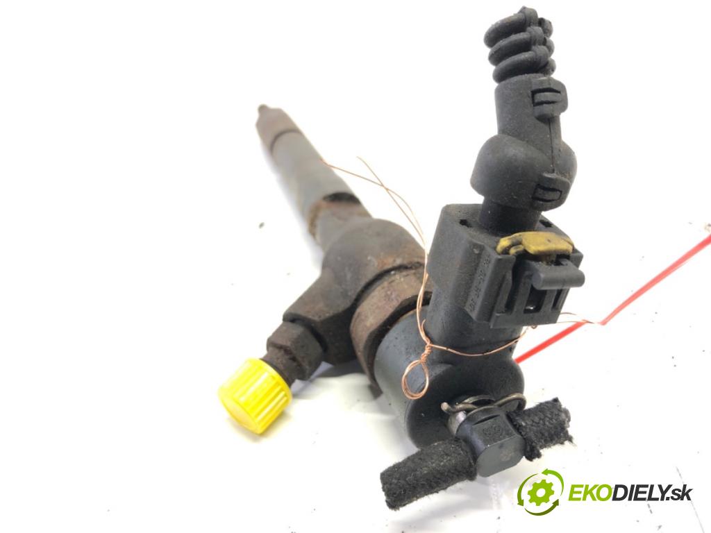 SUZUKI SWIFT III liftback 2006 51 kW 1.3 DDiS (RS 413D) 1248 vstrekovač 0445110083 (Vstrekovač paliva)