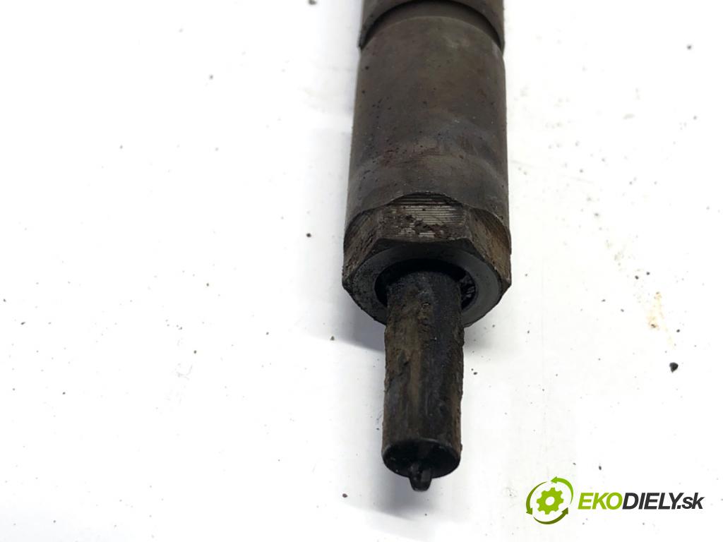 SUZUKI SWIFT III liftback 2006 51 kW 1.3 DDiS (RS 413D) 1248 vstrekovač 0445110083 (Vstrekovač paliva)