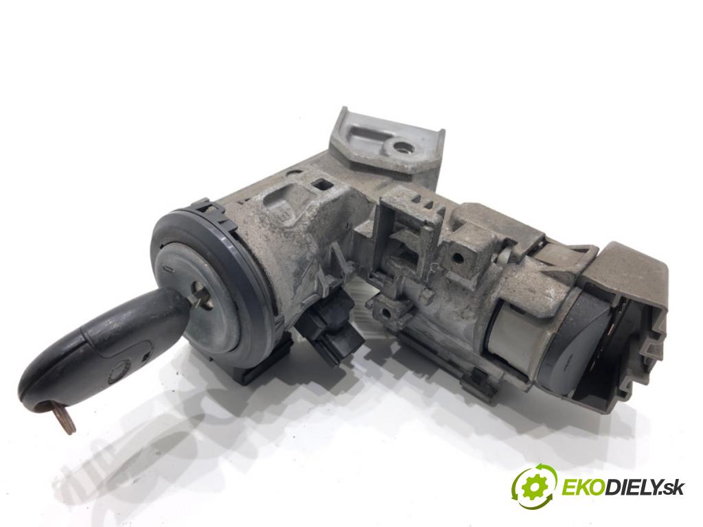 FORD FIESTA MK7 liftback 2009 60 kW 1.25 1242 spínačka 8A6T-15607-AB (Spínací skříňka)