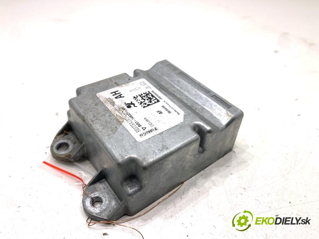 FORD FIESTA MK7 liftback 2009 60 kW 1.25 1242 senzor airbag 8V51-14B321-AH (Snímač)