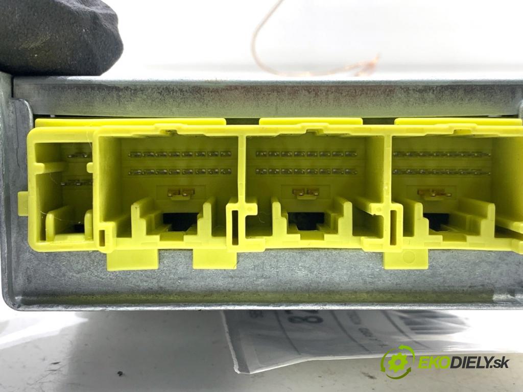 FORD FIESTA MK7 liftback 2009 60 kW 1.25 1242 senzor airbag 8V51-14B321-AH (Snímač)