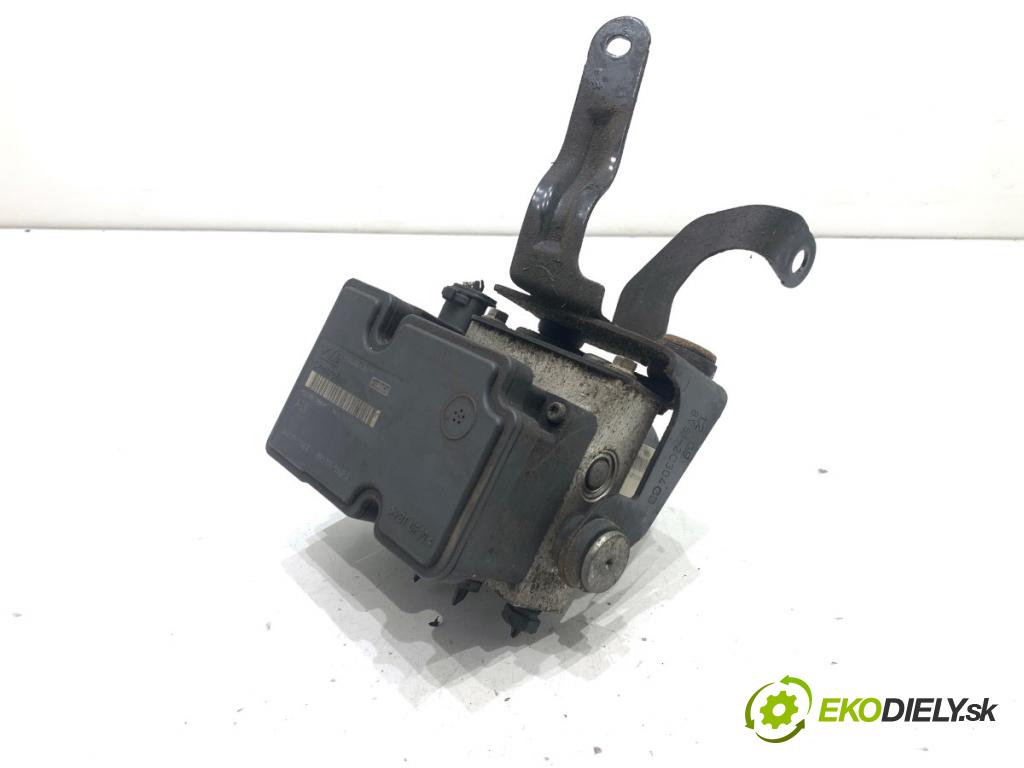 FORD FIESTA MK7 liftback 2009 60 kW 1.25 1242 Pumpa ABS 8V512M110AD (Pumpa ABS)