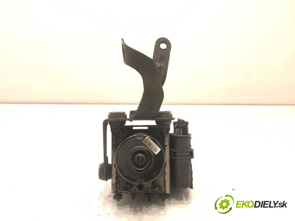 FORD FIESTA MK7 liftback 2009 60 kW 1.25 1242 Pumpa ABS 8V512M110AD (Pumpa ABS)