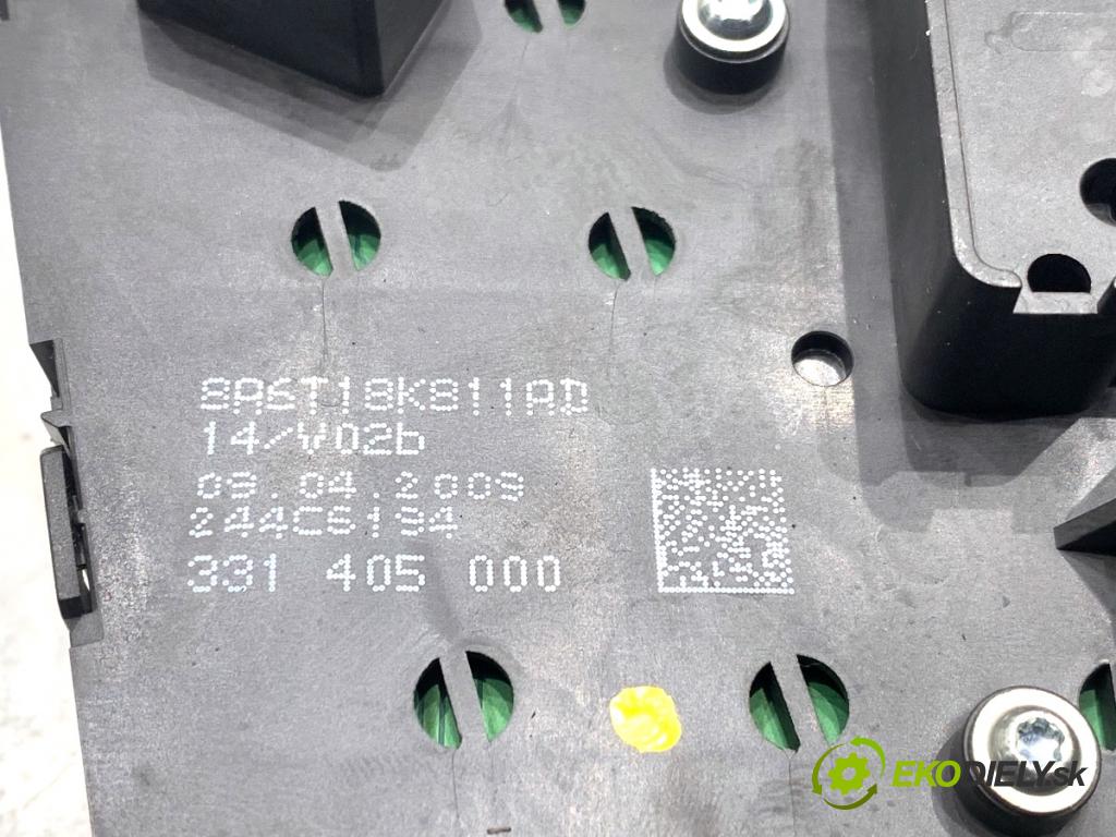 FORD FIESTA MK7 liftback 2009 60 kW 1.25 1242 Panel ovládania radia 8A6T18K811AD (Prepínacie páčky pod volantom)