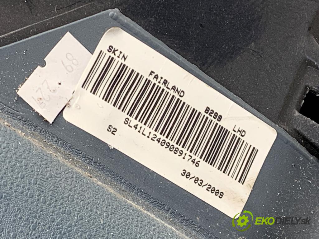 FORD FIESTA MK7 liftback 2009 60 kW 1.25 1242 Palubná doska  (Palubná doska)