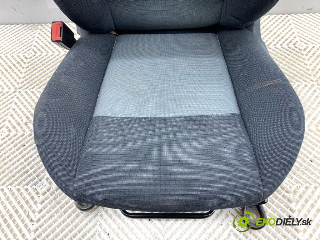 FORD FIESTA MK7 liftback 2009 60 kW 1.25 1242 Sedadlo ľavy predný