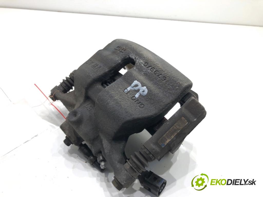 AUDI Q3 II SUV 2021 110 kW 35 TFSI Mild Hybrid 1498 Brzdič strmeň pravy predný 6799/G