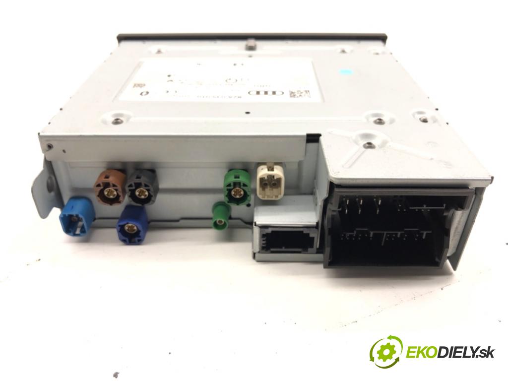 AUDI Q3 II SUV 2021 110 kW 35 TFSI Mild Hybrid 1498 RADIO Navigácia 82A035010 (Audio zariadenie)