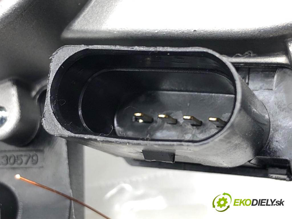 AUDI Q3 II SUV 2021 110 kW 35 TFSI Mild Hybrid 1498 Motor stieračov zad 5E5955711B