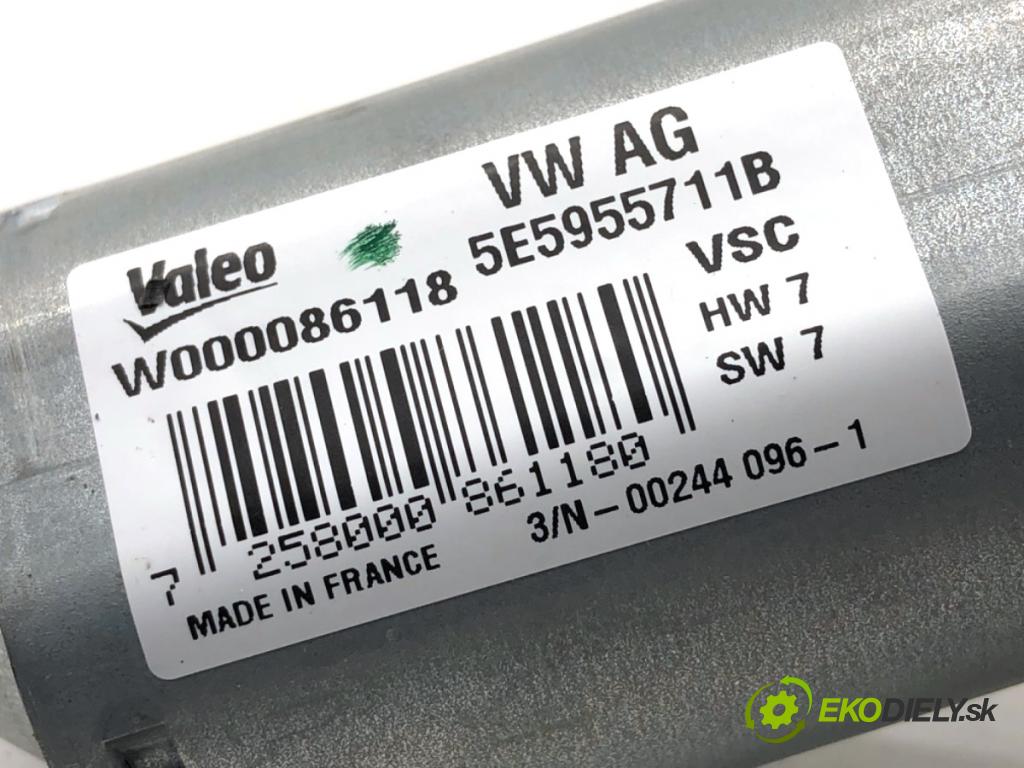 AUDI Q3 II SUV 2021 110 kW 35 TFSI Mild Hybrid 1498 motor stěračů zadní část 5E5955711B