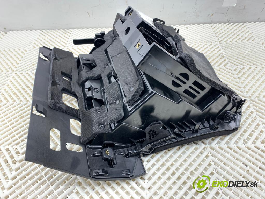 AUDI Q3 II SUV 2021 110 kW 35 TFSI Mild Hybrid 1498 Priehradka, kastlík spolujazdca 83B857035A (Priehradka (kastlík))