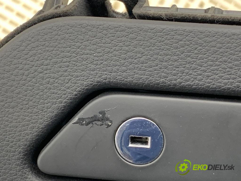 AUDI Q3 II SUV 2021 110 kW 35 TFSI Mild Hybrid 1498 Priehradka, kastlík spolujazdca 83B857035A (Priehradka (kastlík))