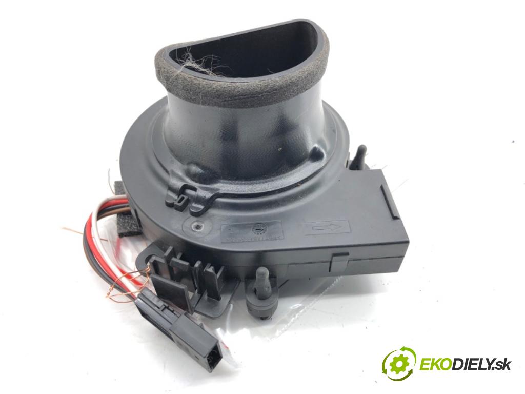 AUDI Q3 II SUV 2021 110 kW 35 TFSI Mild Hybrid 1498 Ventilátor odvetrak 4N0915213B