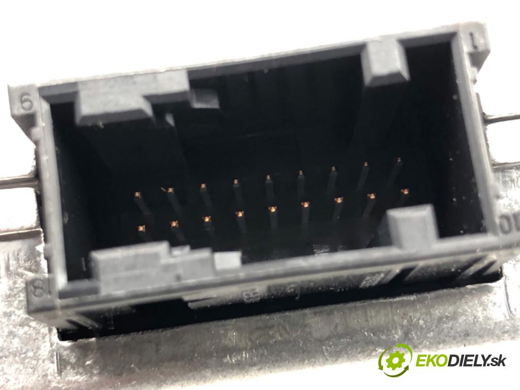 AUDI Q3 II SUV 2021 110 kW 35 TFSI Mild Hybrid 1498 Modul KAMERY 360 83A907428A