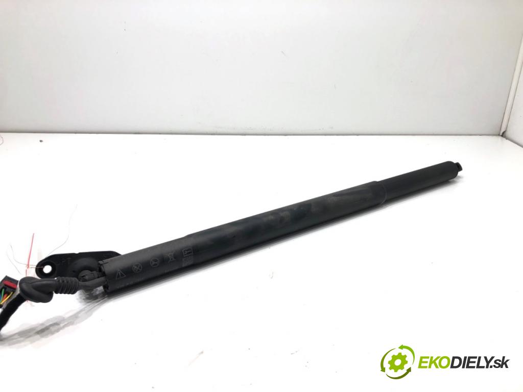 AUDI Q3 II SUV 2021 110 kW 35 TFSI Mild Hybrid 1498 teleskop Teleskop 83F827851D