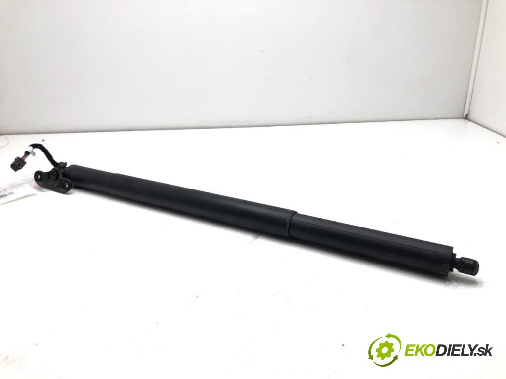 AUDI Q3 II SUV 2021 110 kW 35 TFSI Mild Hybrid 1498 teleskop Teleskop 83F827851D