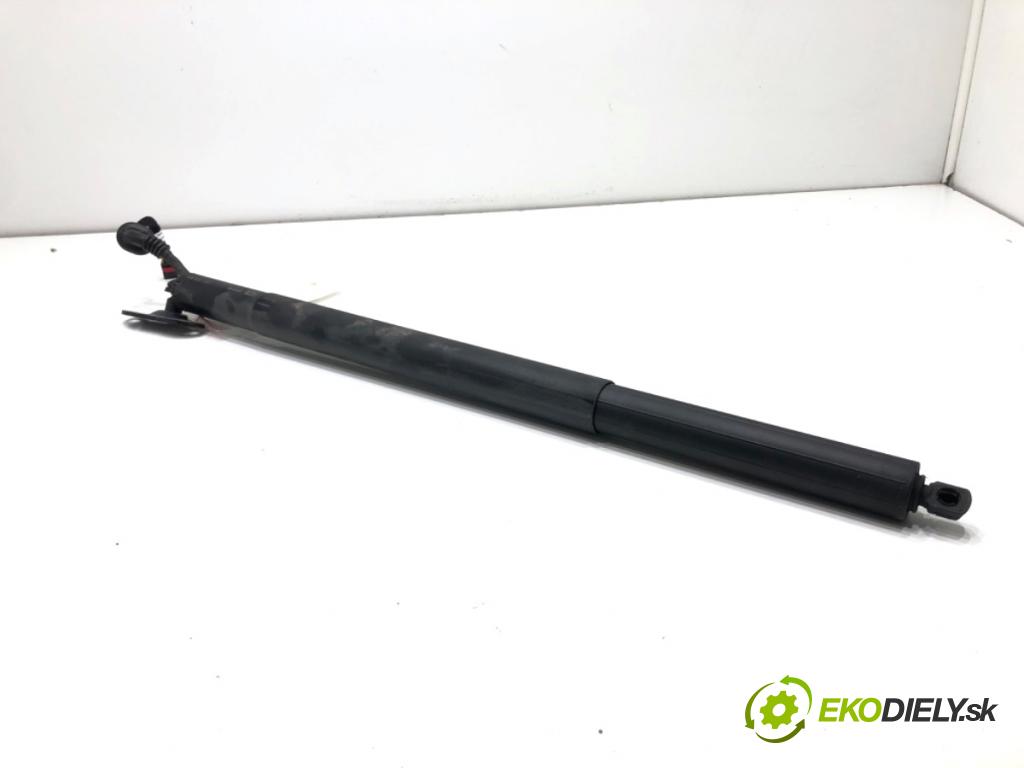 AUDI Q3 II SUV 2021 110 kW 35 TFSI Mild Hybrid 1498 teleskop Teleskop 83F827851D