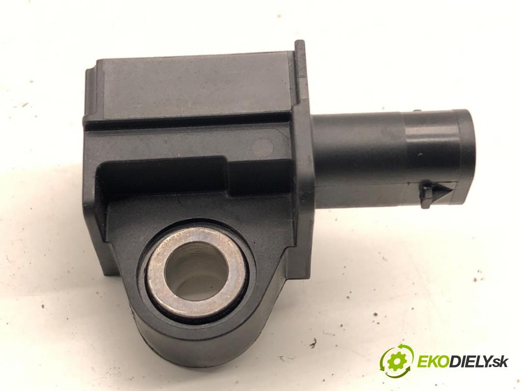 AUDI Q3 II SUV 2021 110 kW 35 TFSI Mild Hybrid 1498 Snímač nárazu 5Q0959651B (Snímač nárazu)