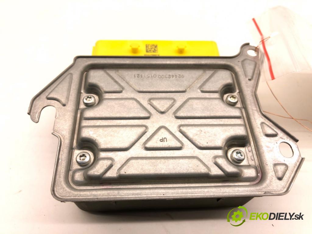 AUDI Q3 II SUV 2021 110 kW 35 TFSI Mild Hybrid 1498 senzor airbag 5Q0959655CC (Snímač)