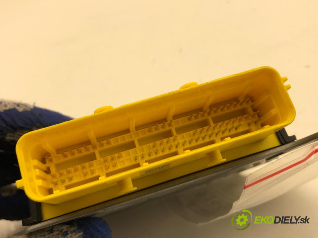 AUDI Q3 II SUV 2021 110 kW 35 TFSI Mild Hybrid 1498 senzor airbag 5Q0959655CC (Snímač)