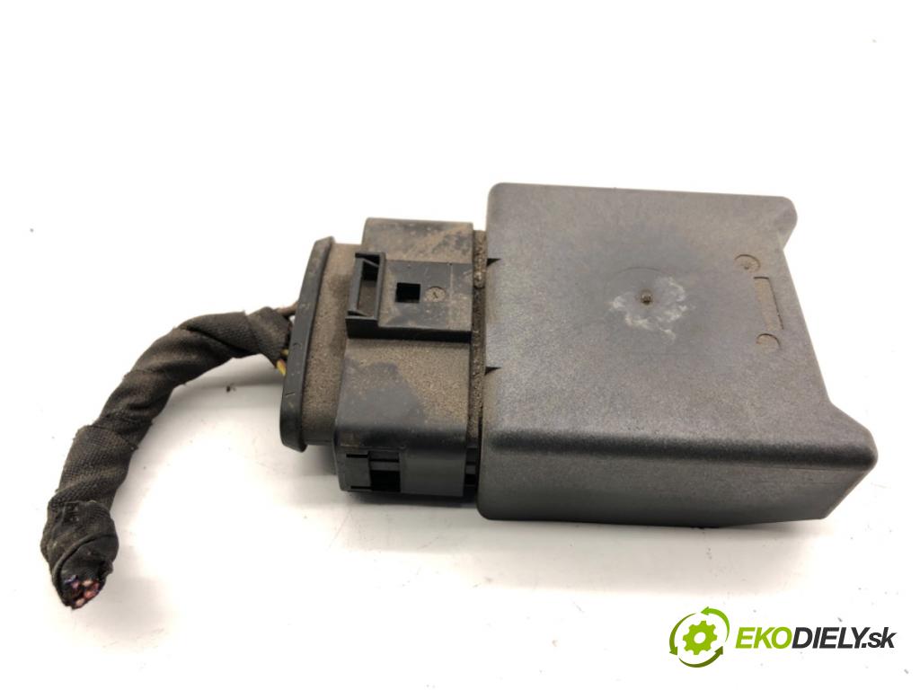 AUDI Q3 II SUV 2021 110 kW 35 TFSI Mild Hybrid 1498 Modul pumpy paliva 5Q0906093B
